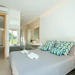Owl Mir - Luxury Retreat Villa *