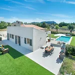 Owl Mir - Luxury Retreat
