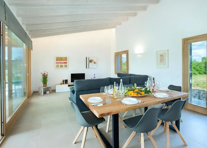 Willa Owl Mir - Luxury Retreat